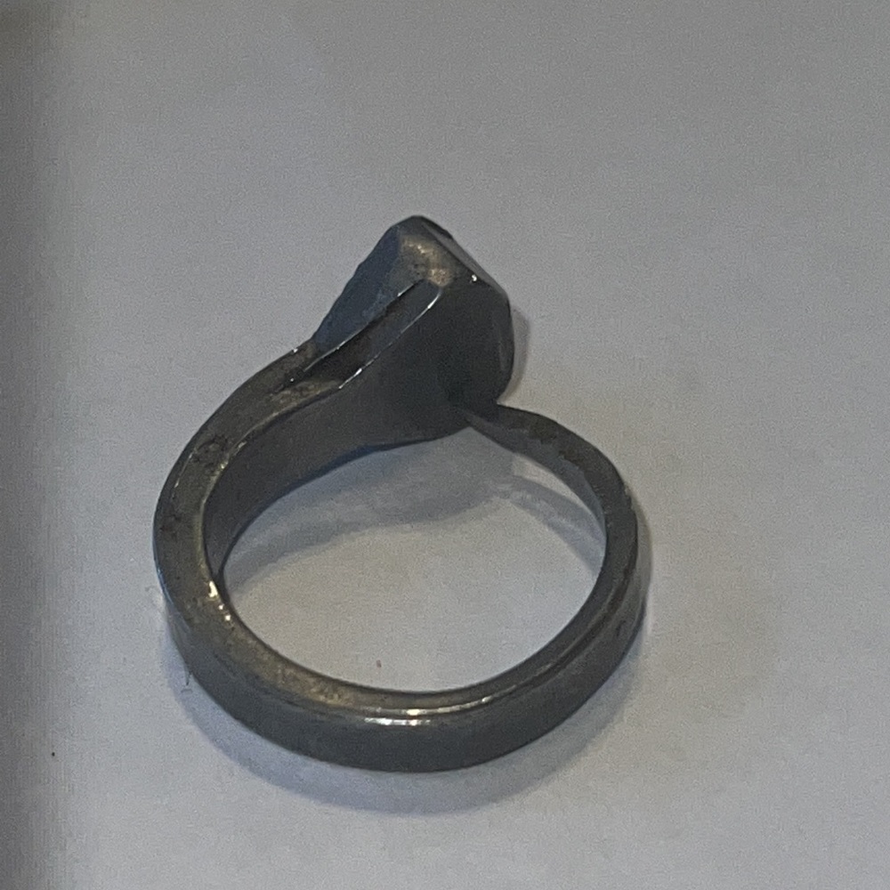 Metal Ring - Picture 6 of 11